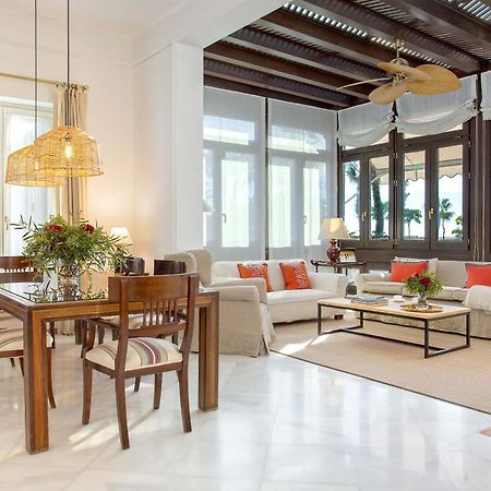 Genteel Home Paseo Maritimo Malaga Exterior photo