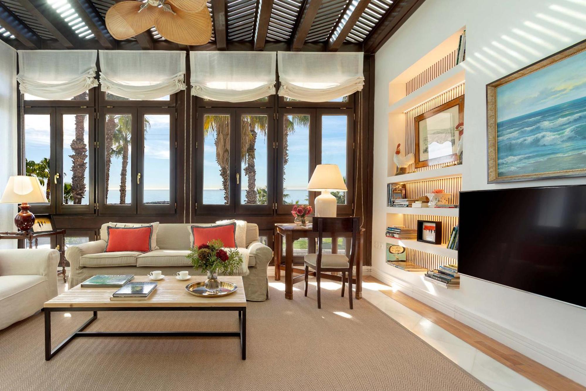 Genteel Home Paseo Maritimo Malaga Exterior photo