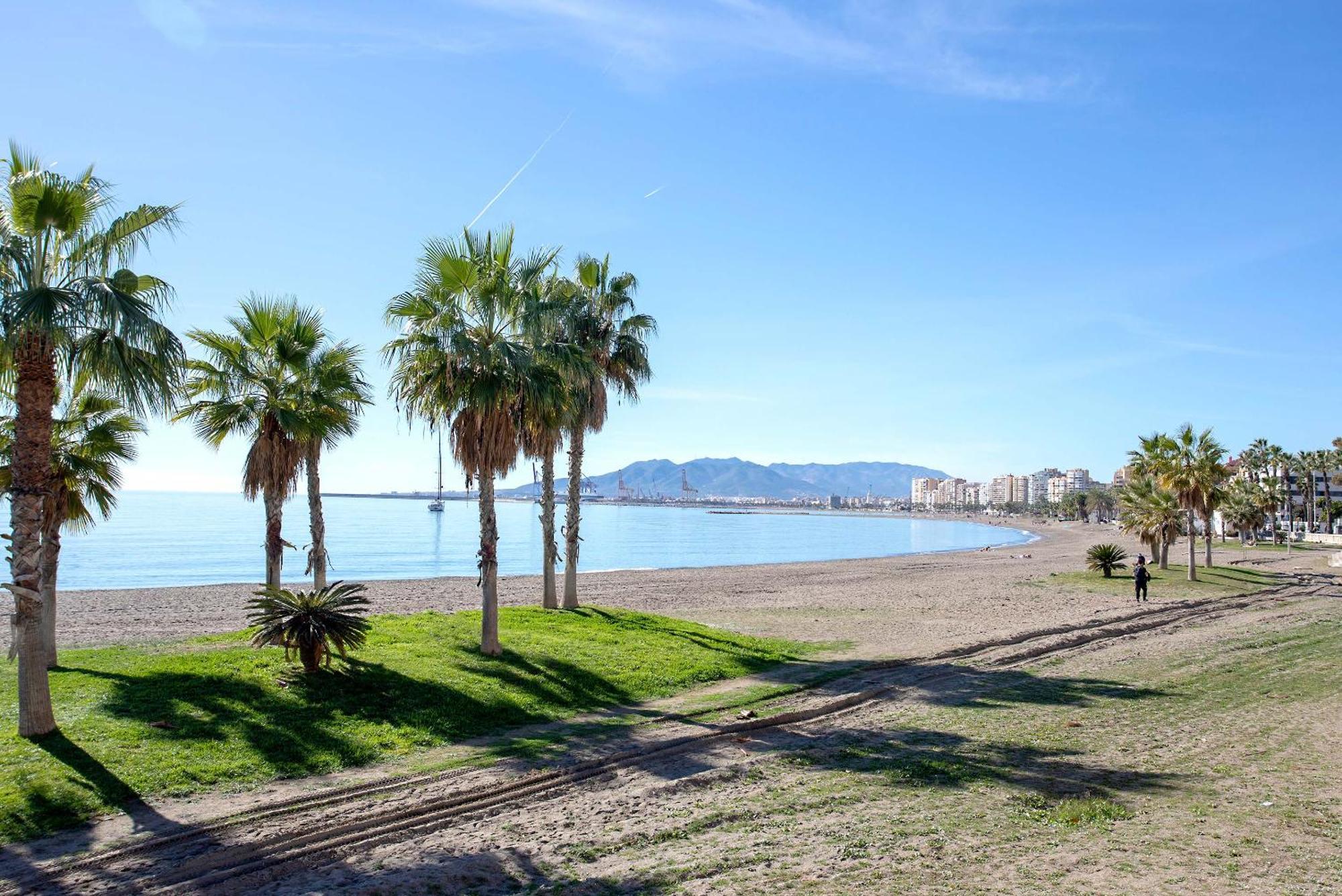 Genteel Home Paseo Maritimo Malaga Exterior photo